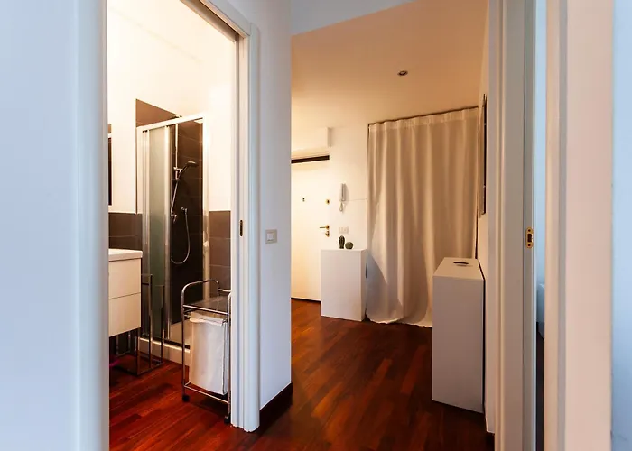 Youhosty - Espinasse 80 ミラノ